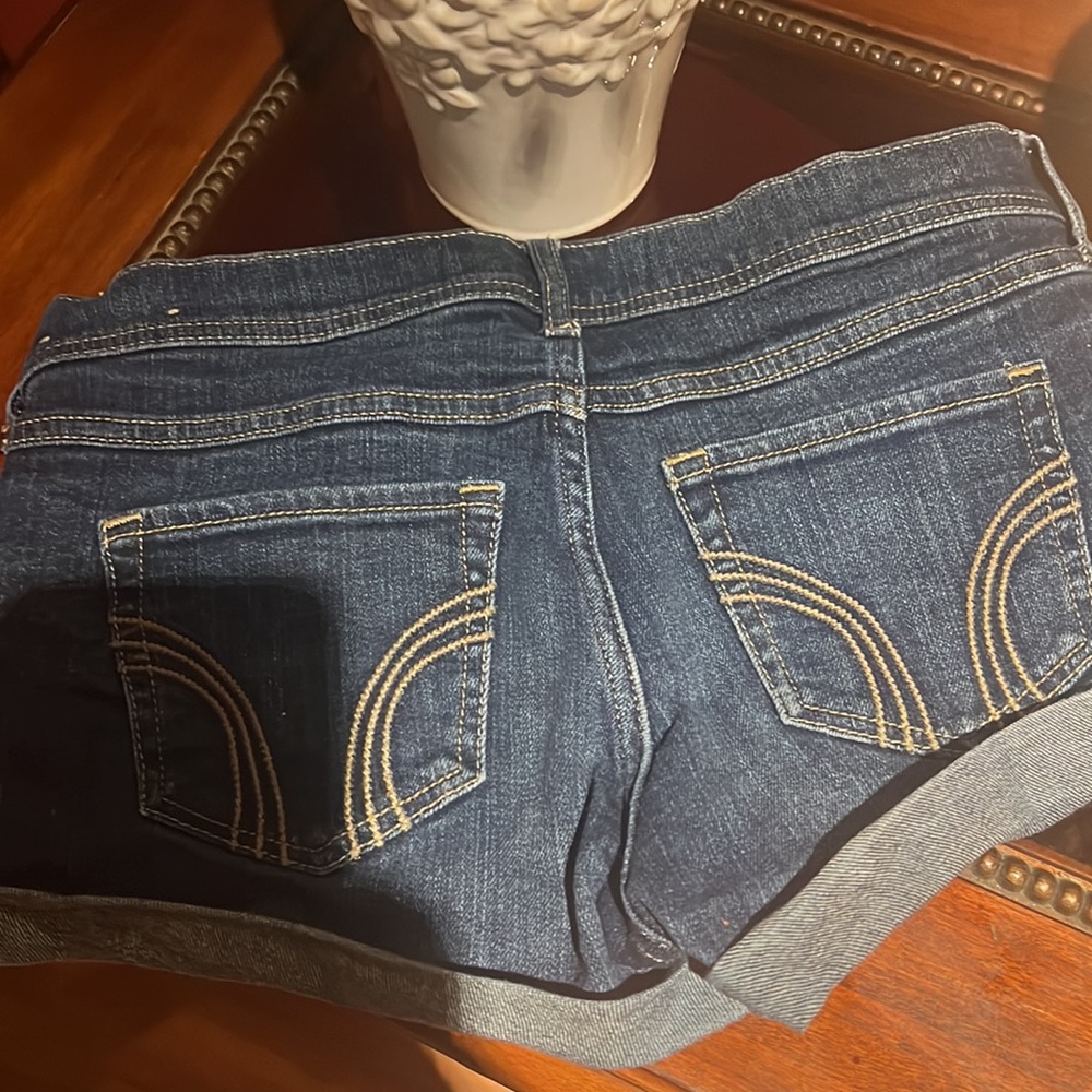 Hollister Short-Short Low Rise Size 1 / 25 - Picture 5 of 7